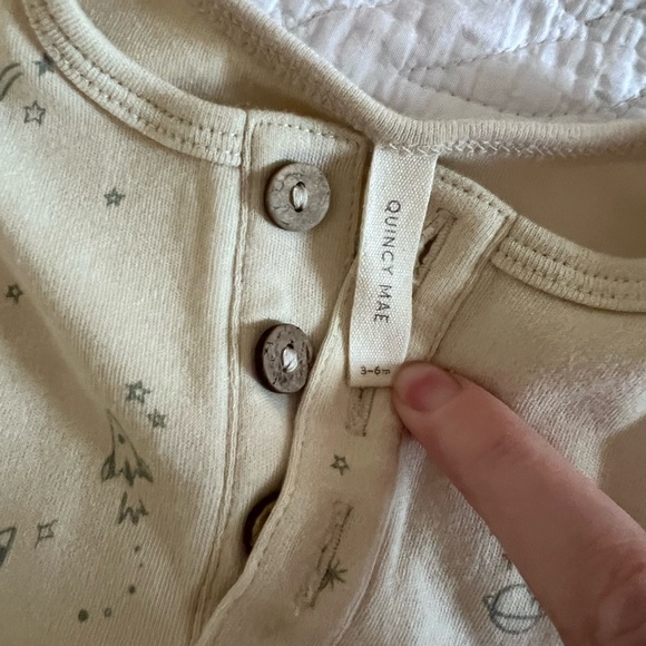 Quincy Mae Romper, size 3-6m - Picture 2 of 2